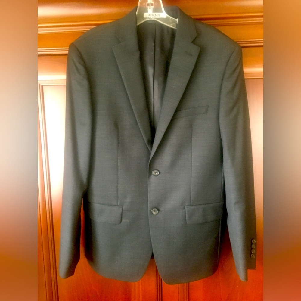 Men's DKNY 100% wool black lined 40R NWOT